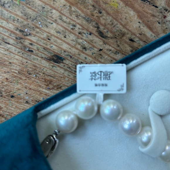 Silver 925 Fredshwater Pearl Necklace - Picture 6 of 7